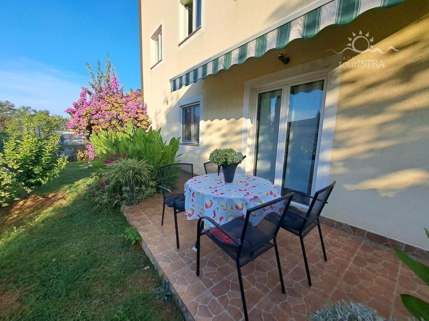 Bozica House With Apartments Murine Exterior foto